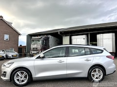 Ford Focus Wagon - 1.0 EcoB Hybrid 135pk 6-bak Con - 97dkm nap - navi - airco - cruise - pdc - line + front a