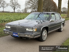 Cadillac De Ville - Sedan