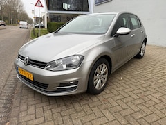 Volkswagen Golf - 1.2 TSI Highline
