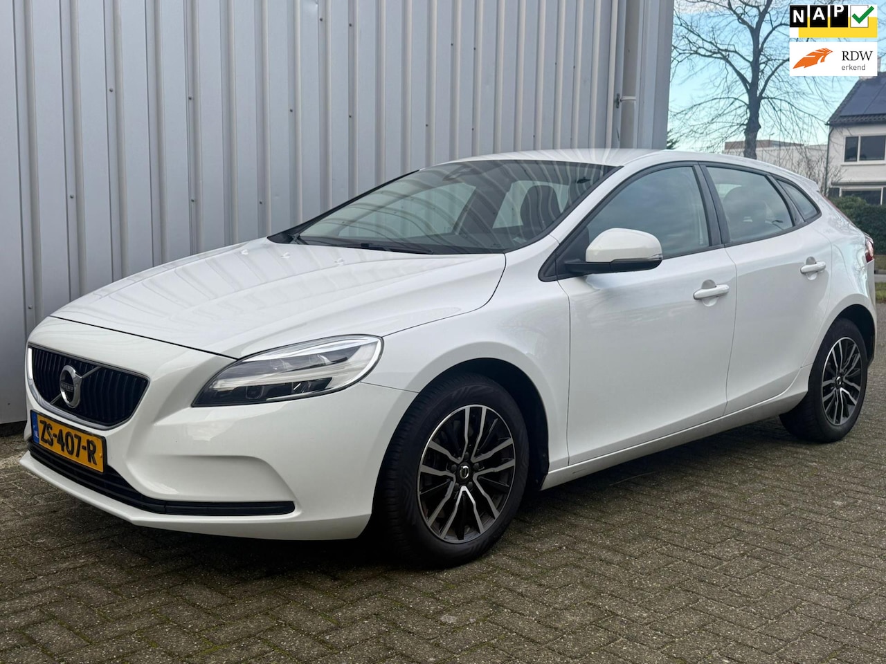 Volvo V40 - 1.5 T2 Polar+ / AUT / 2019 - AutoWereld.nl