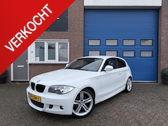 BMW 1-serie - 118i Business Line Sport | NAP | 18" LMV | M-pakket