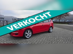 Hyundai i30 CW - 1.6i Dynamic zeer goed onderhouden met rekening erbij