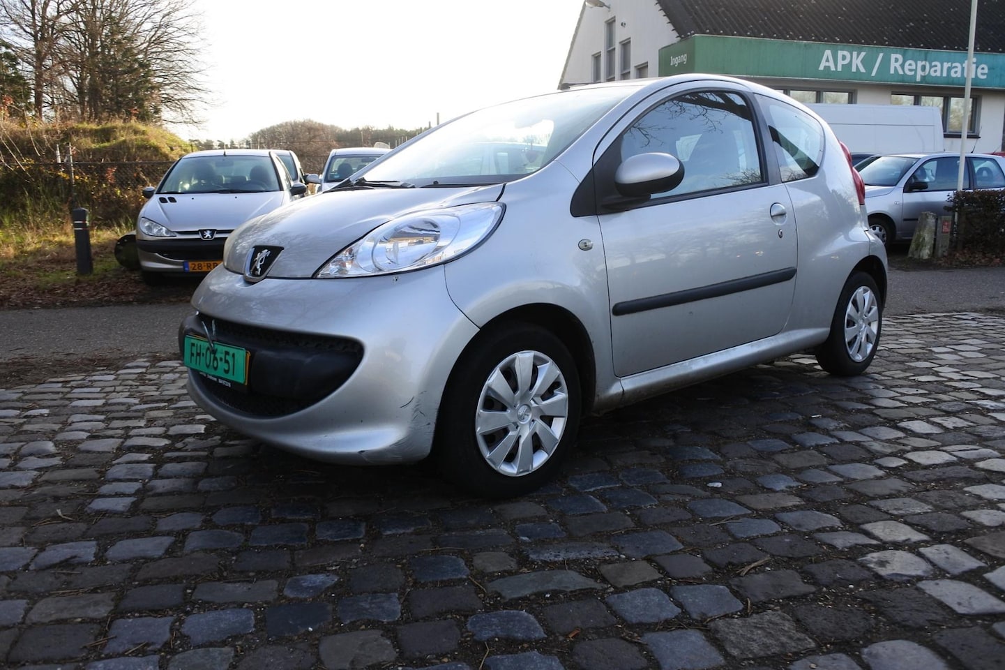 Peugeot 107 - 1.0-12V XR airco 232 dkm nw apk bij afl. - AutoWereld.nl