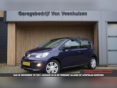 Volkswagen Up! - 1.0 75pk Automaat 5Drs High up Pano.Dak Clima Stoelverwarming 15inch LM *NL auto* 68196km