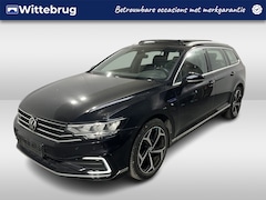 Volkswagen Passat Variant - 1.4 TSI PHEV GTE Business / AUTOMAAT/ PANO/ TREKHAAK/ APP-CONNECT/ STOELVERWARM./ KEYLESS/