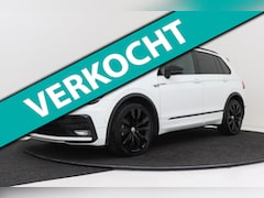 Volkswagen Tiguan - 1.5 TSI Highline Business R-Line | Trekhaak | Panoramadak | Digital Cockpit | Camera | Ada
