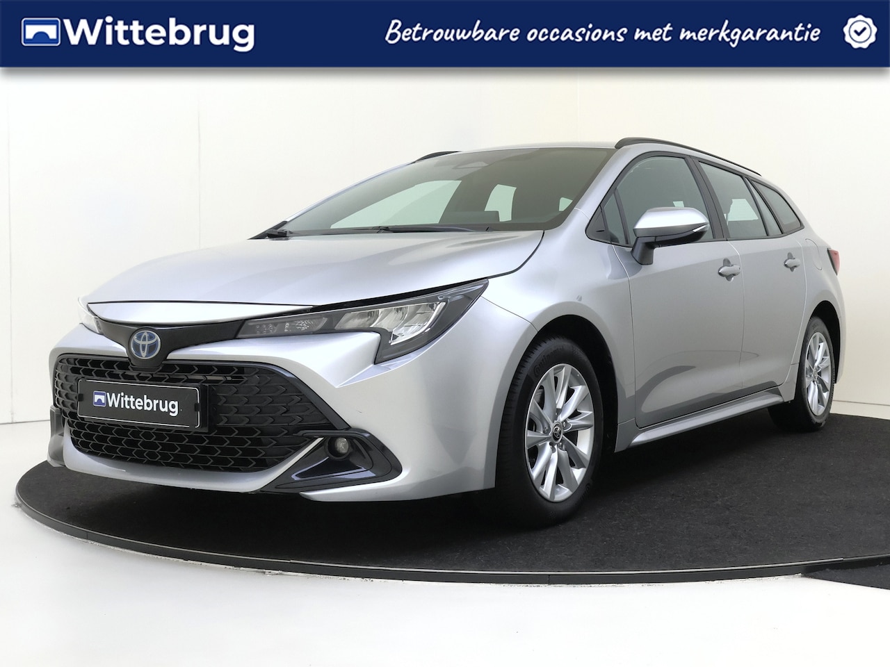 Toyota Corolla Touring Sports - Hybrid 140 Active - AutoWereld.nl