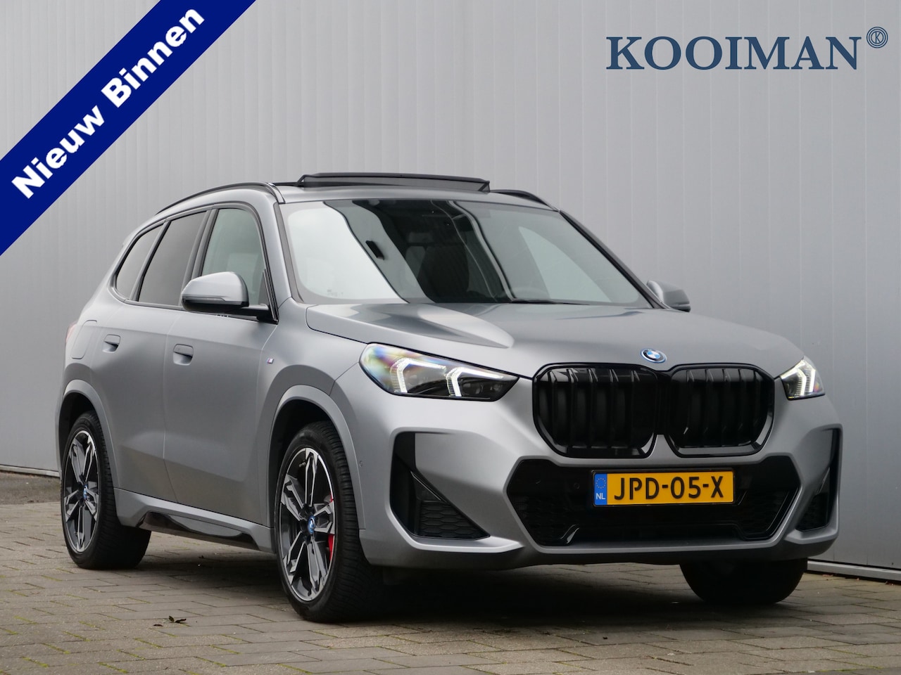 BMW X1 - xDrive25e M Sport pakket Pro 245 Pk Automaat Schuifdak / Winterpakket / Harman Kardon - AutoWereld.nl