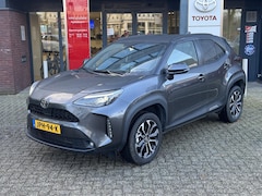 Toyota Yaris Cross - 1.5 Hybrid FIRST EDITION STOEL/STUURVERW PARK-SENSOREN KEYLESS NAVI 17'' LM-VELGEN AD-CRUI