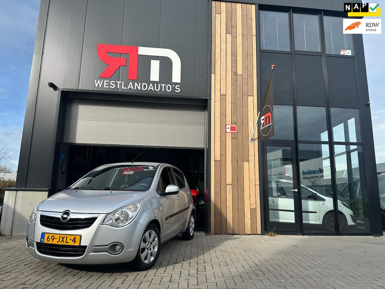 Opel Agila - 1.0 Enjoy AIRCO LM-velgen Apple-Carplay tegen mp NIEUW staat NAP/2 sleutels/APK/privacy-gl - AutoWereld.nl