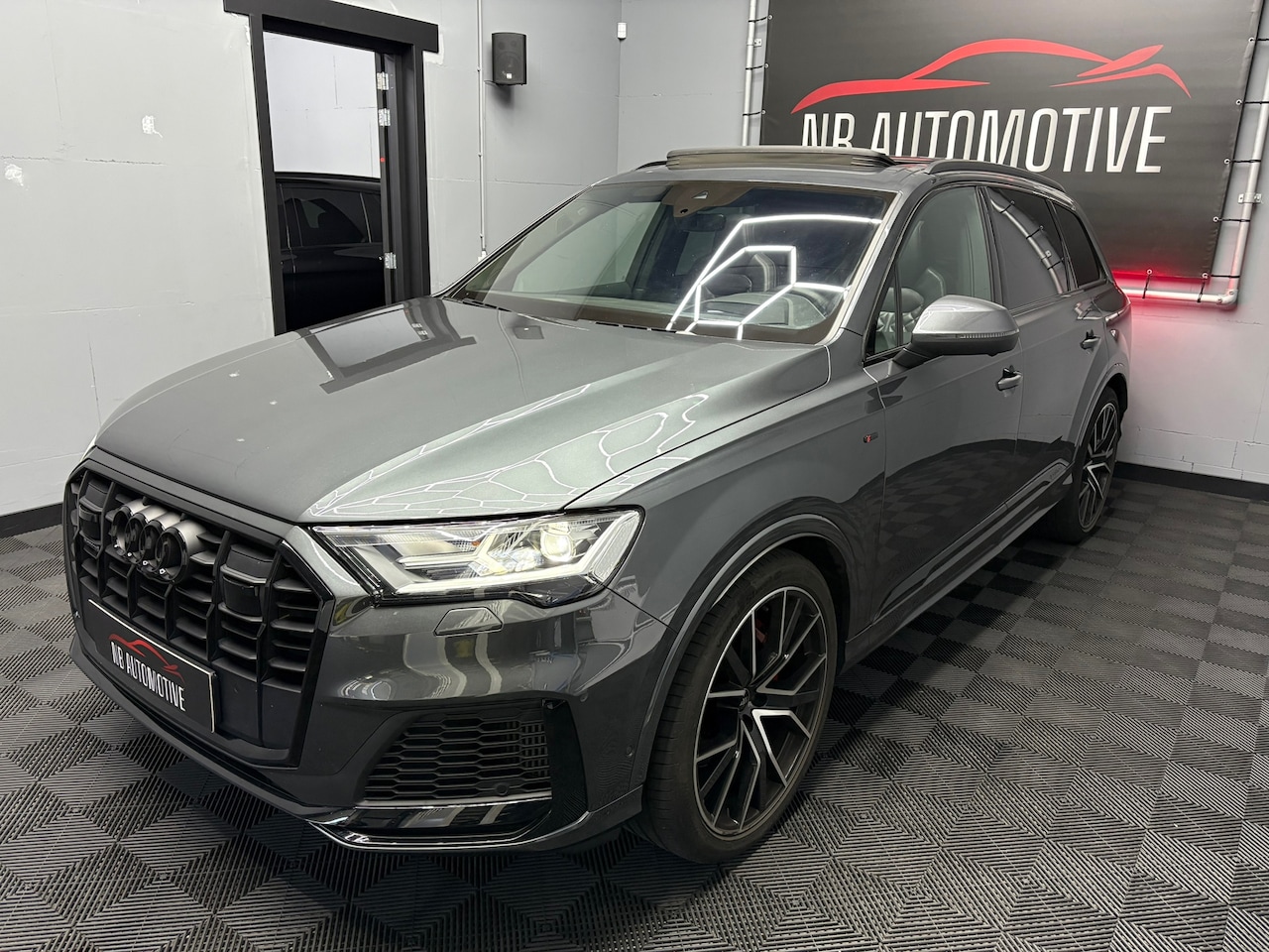 Audi Q7 - 55 TFSI Quattro RS Seats 7p Pano B&O HUD Trekhaak - AutoWereld.nl