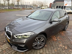 BMW 1-serie - 118i 2020 High Executive Edition SPORT LEDER LED NAV CARPLAY