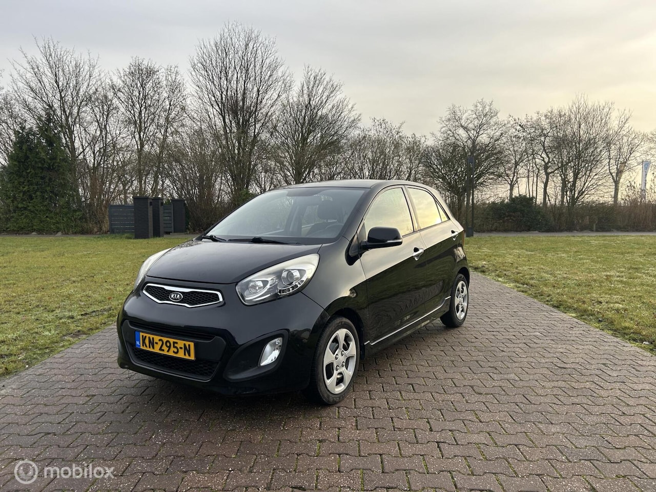 Kia Picanto - 1.2 CVVT Airco 1.2 CVVT Airco, Camera, Start/Stop. APK - AutoWereld.nl