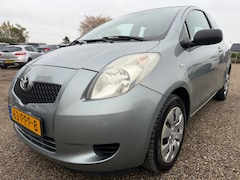 Toyota Yaris - 1.3 VVTi Terra Airco Elektrsch Ramen Goed Onderhouden Auto