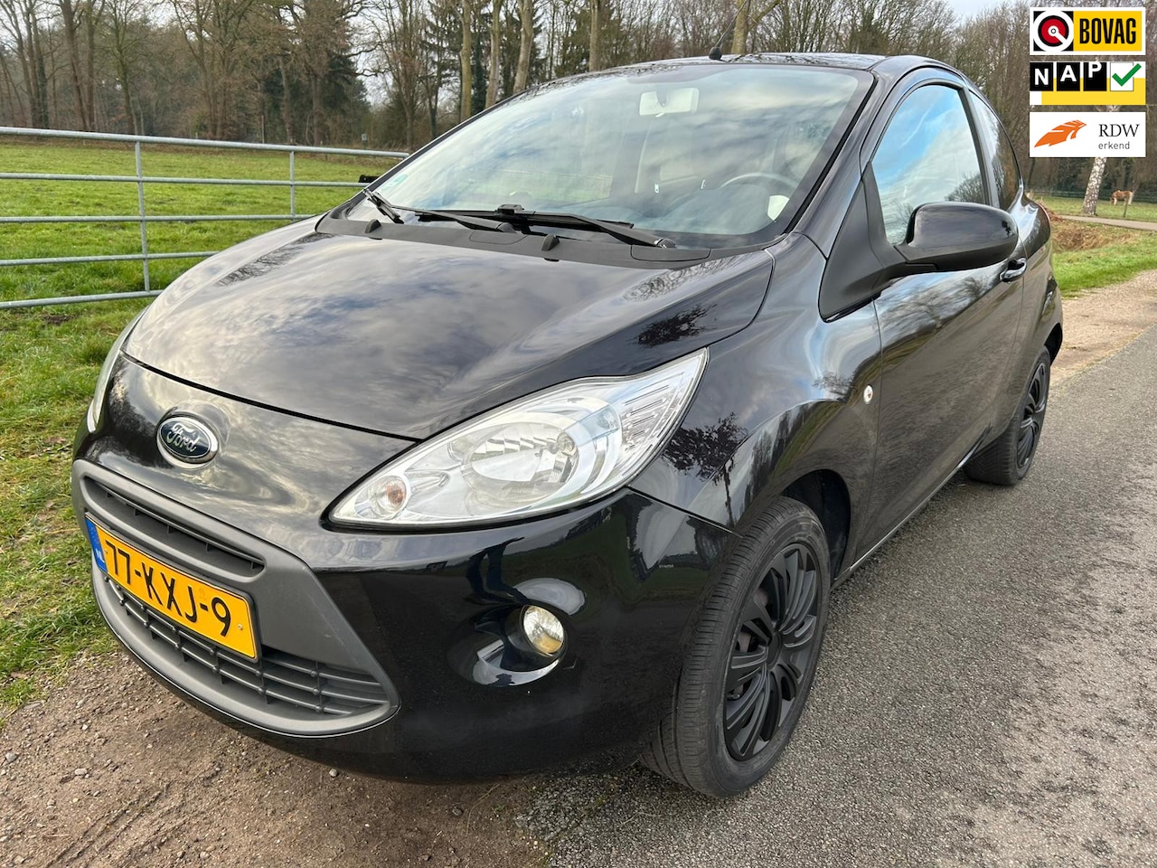 Ford Ka - 1.2 Titanium top onderhouden met airco - AutoWereld.nl