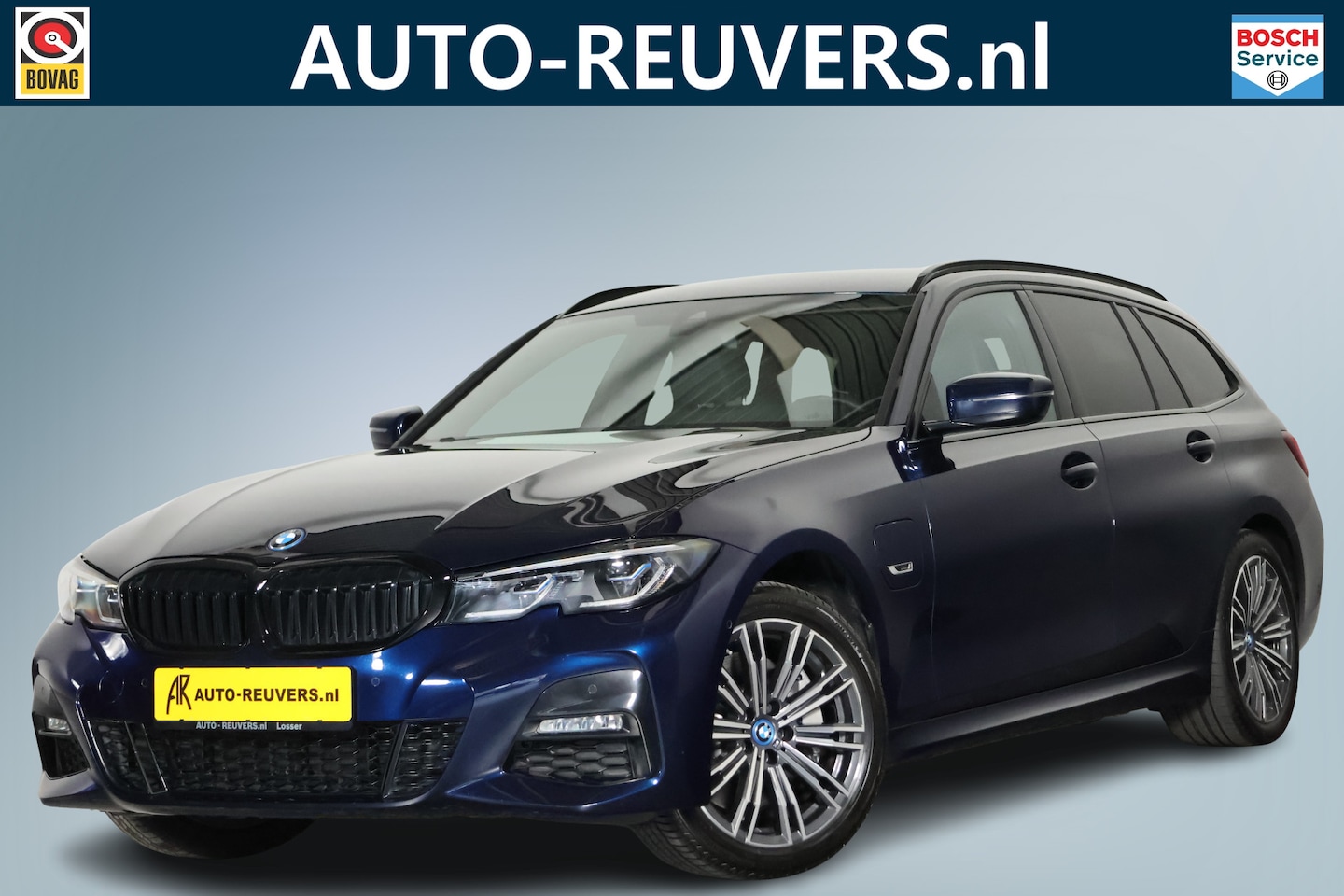 BMW 3-serie Touring - 330e xDrive M-Sport / Laser-LED / HUD / Trekhaak / CarPlay - AutoWereld.nl