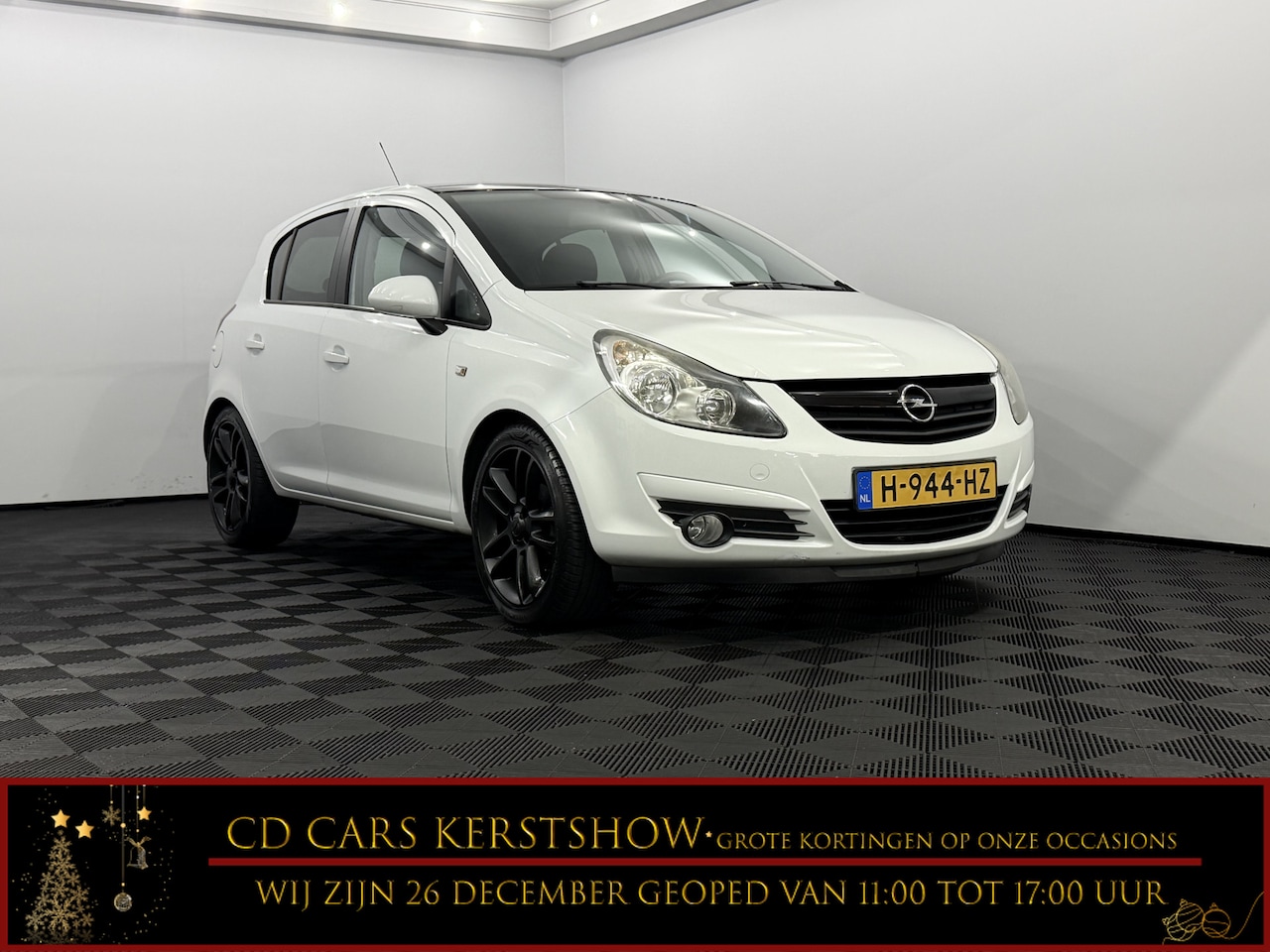 Opel Corsa - 1.4-16V Airco, Parkeersensoren, Stoelverwarming, Radio, Sportief velgen, Mistlamp - AutoWereld.nl