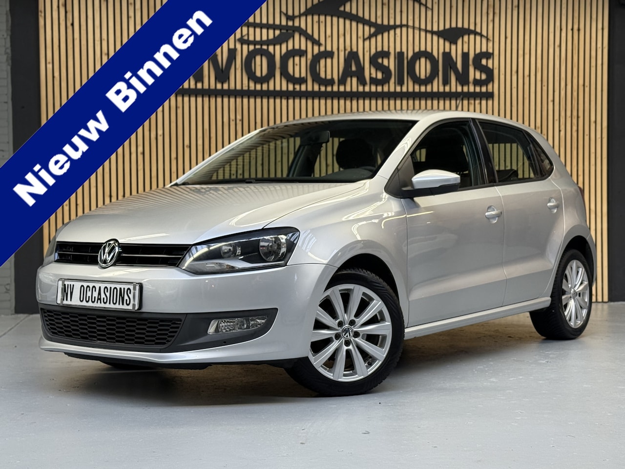 Volkswagen Polo - 1.2 TSI BlueMotion Comfort Edition NWE KOPPELING/APPLECRPLY/1E EIGR/ANDRD-AUTO/NAP/16"LV!! - AutoWereld.nl