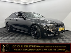 BMW 3-serie - 318i Navi, Clima, Head Up, Nieuwstaat