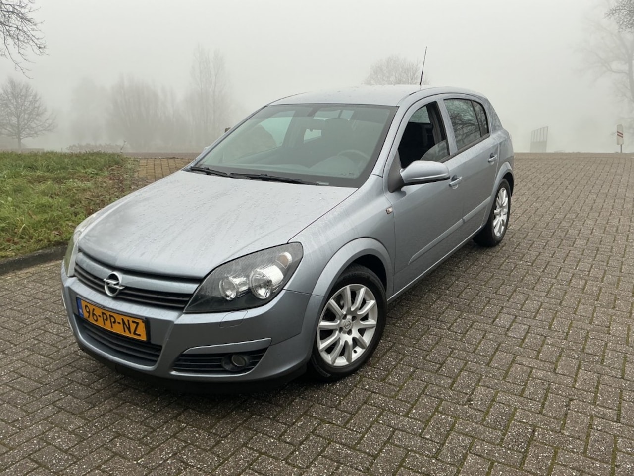 Opel Astra - 1.6 Enjoy 1.6 ENJOY - AutoWereld.nl