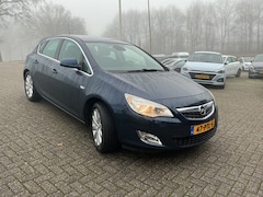 Opel Astra - 1.4 TURBO COSMO