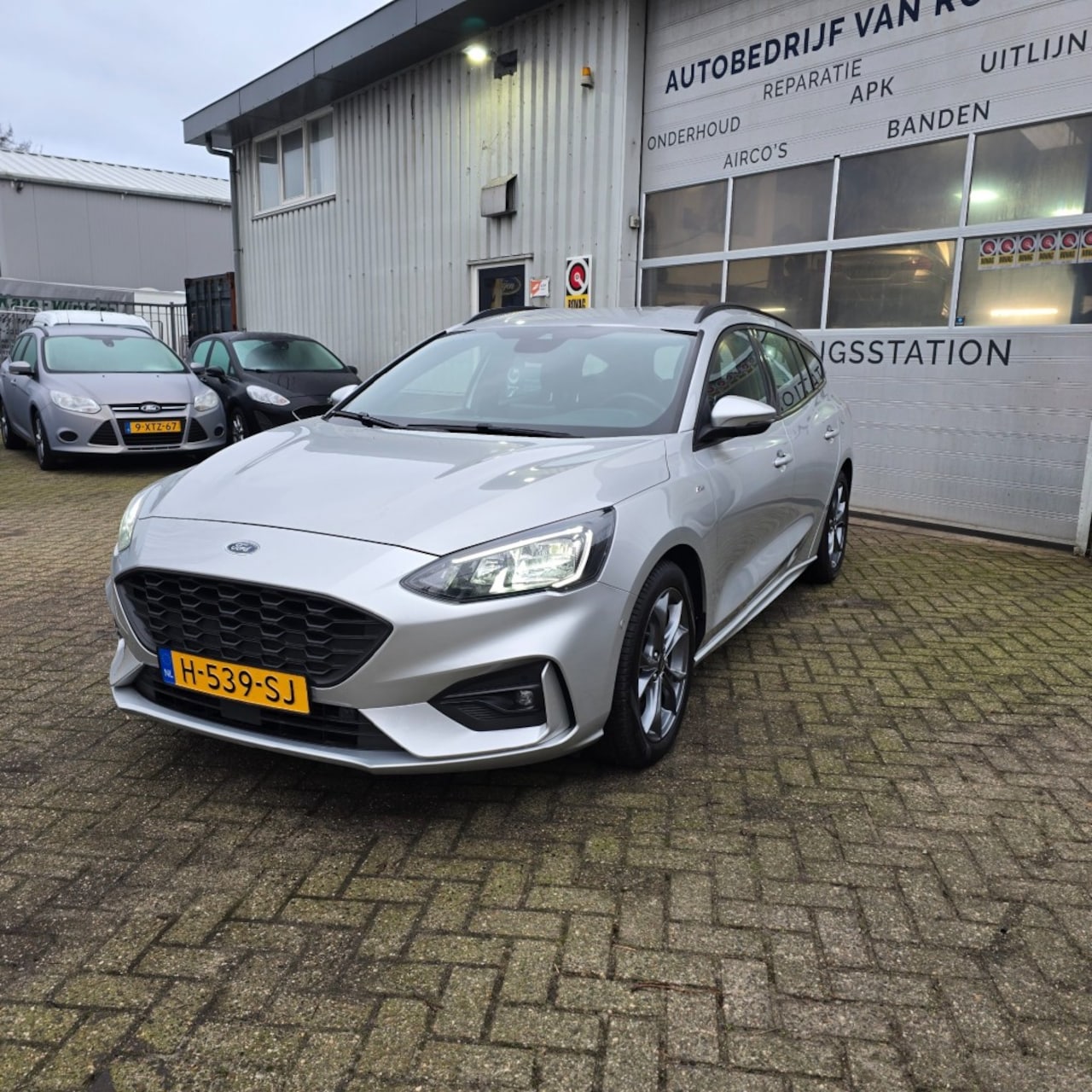 Ford Focus Wagon - 1.0 EcoBoost 125pk ST-Line Bus. Wagon BTW AUTO - AutoWereld.nl