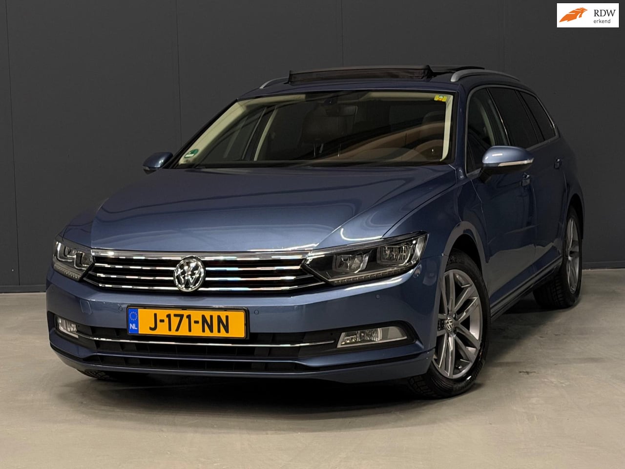 Volkswagen Passat Variant - 1.4 TSI ACT Business Edition R PANO/ACC/6-BAK/CRUISE | KEURIGE AUTO - AutoWereld.nl