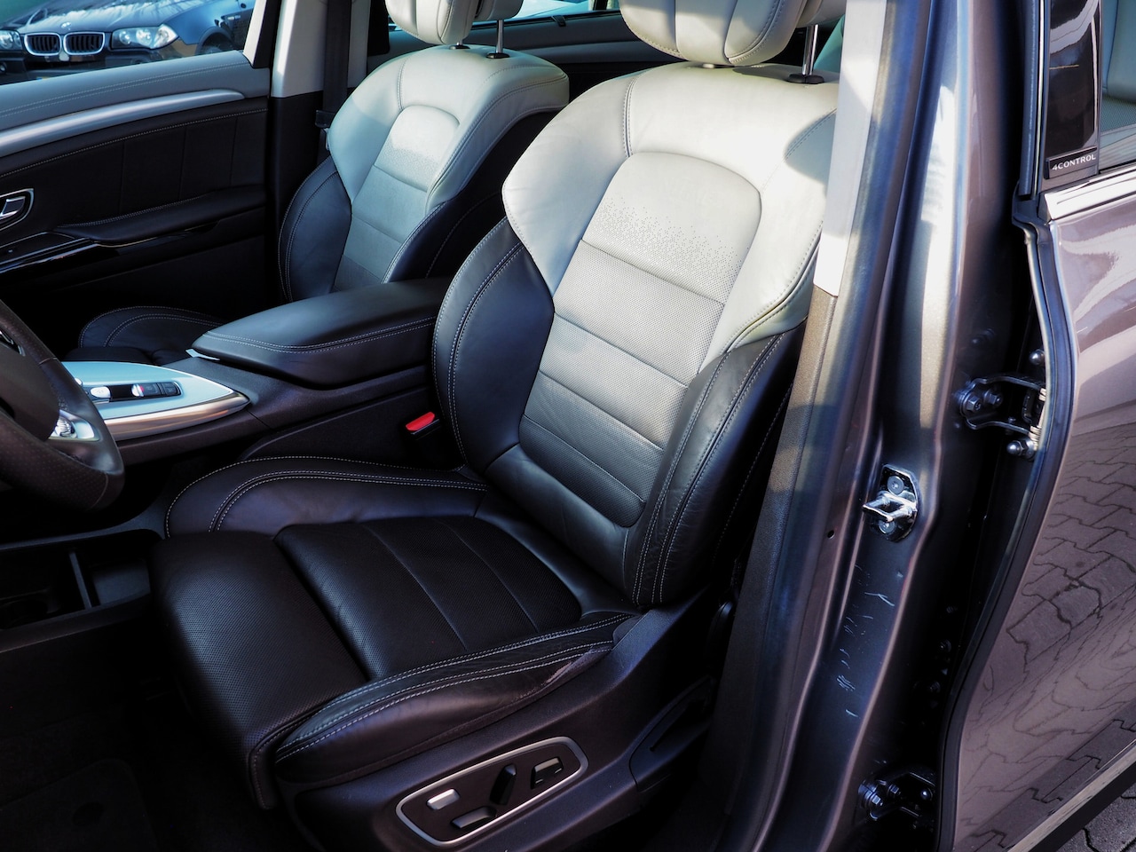 Renault Espace - 1.6 TCe Init. Paris 7 PERS. BOMVOL LUXE! SCHUIFD. LEDER