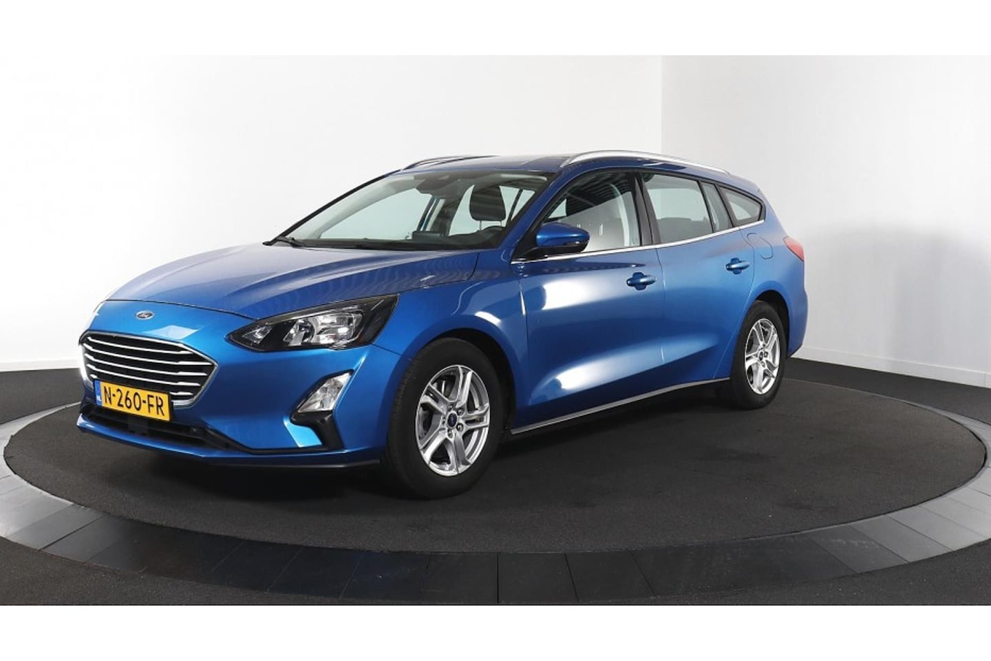 Ford Focus Wagon - 1.0 EcoBoost Hybrid Trend Edition Business | Cruise Control | Camera | Carplay | Parkeerse - AutoWereld.nl