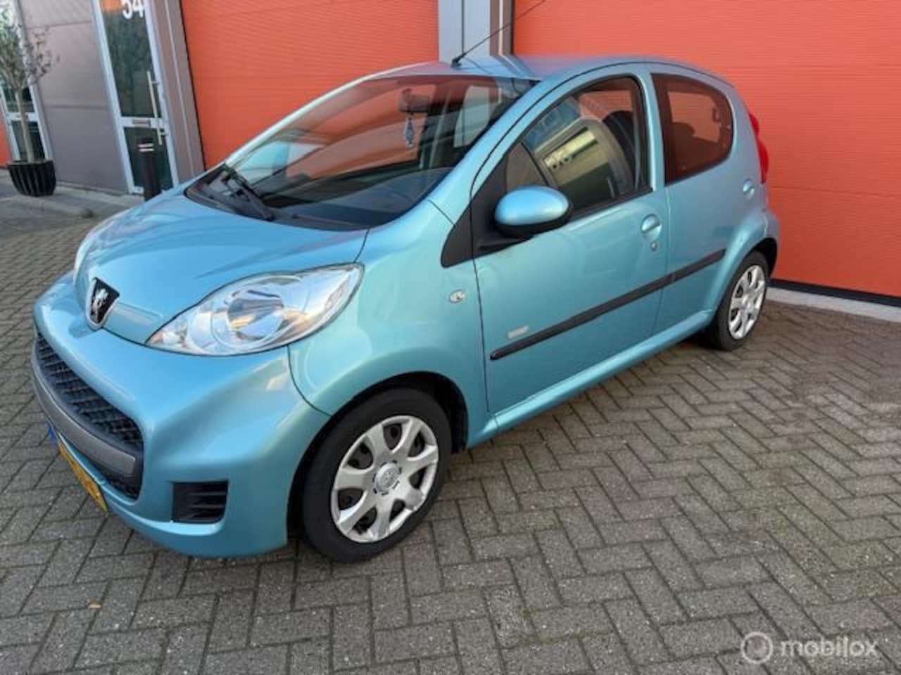 Peugeot 107 - 1.0-12V Millesim 200 - 5 DEURS APK-AIRCO-KM NAP - AutoWereld.nl