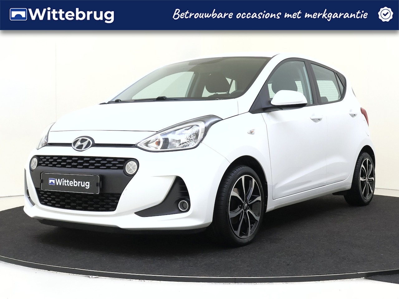 Hyundai i10 - 1.0i Comfort | Carplay | Airco | Cruise Control | Full Map Navigatie | RIJKLAAR PRIJS!! - AutoWereld.nl