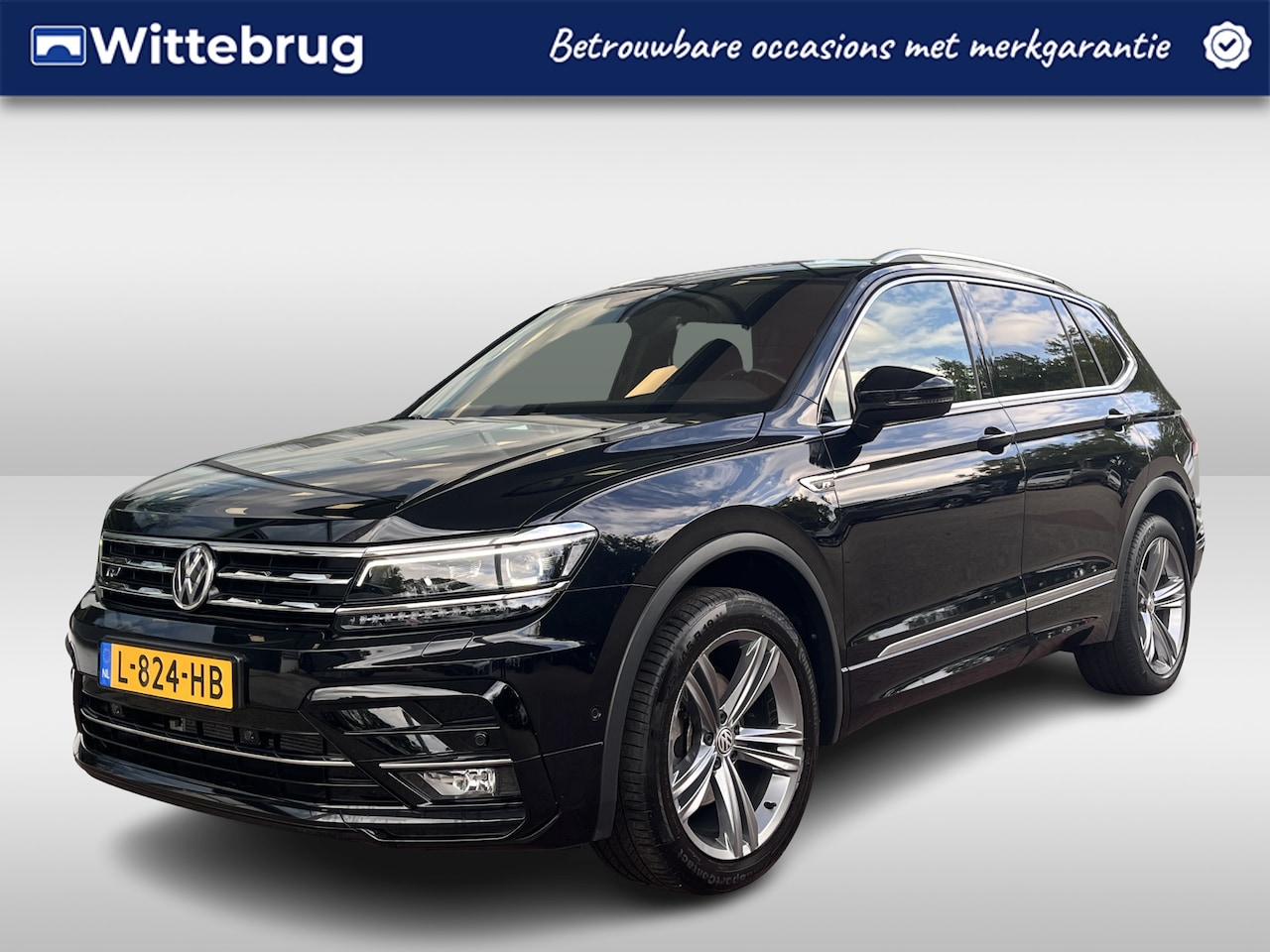 Volkswagen Tiguan Allspace - 1.5 TSI Highline Business R 7p. / R-Line Exterieur / LED / Virtual Cockpit / Elek. Zwenkba - AutoWereld.nl