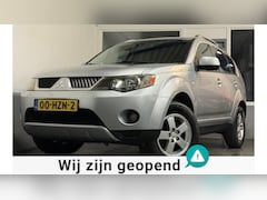 Mitsubishi Outlander - 2.4 Intro Edition 2WD|NAP|NweAPK|AppleCarplay|AfnTrekhaak|Airco