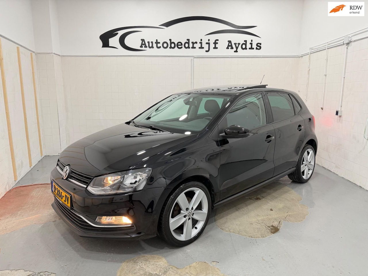 Volkswagen Polo - 1.2 TSI Highline Airco EL Ramen Cruise Pano Navi - AutoWereld.nl