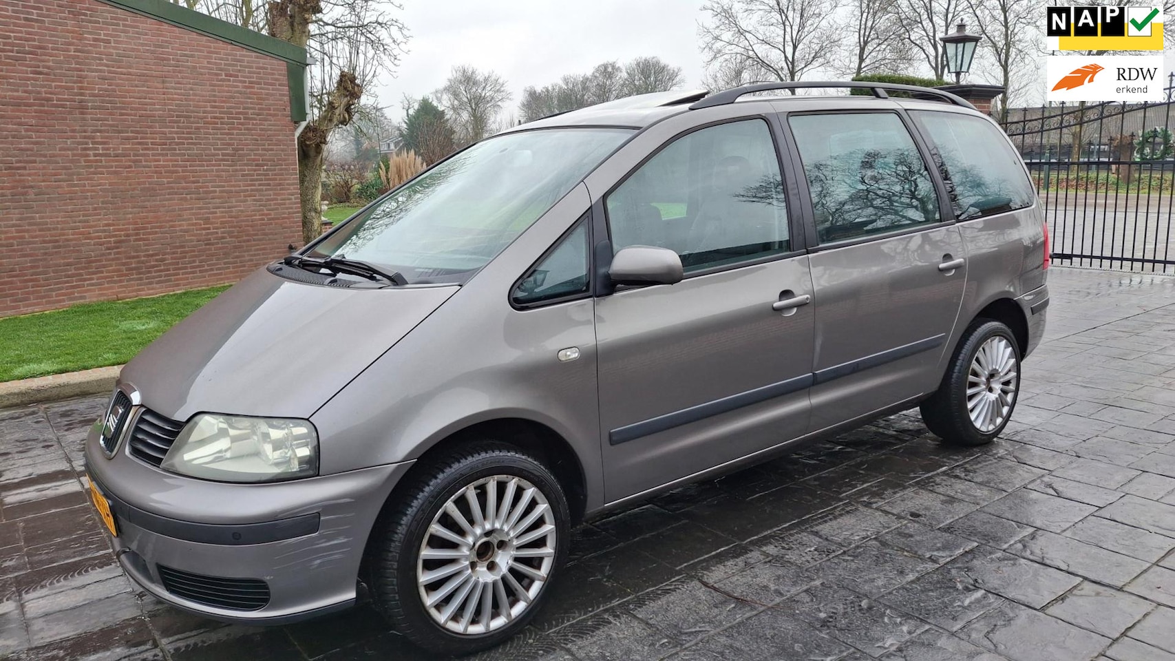 SEAT Alhambra - 2.0 Automaat 7 persoons 1e Eigenaar Hoge instap APK - AutoWereld.nl
