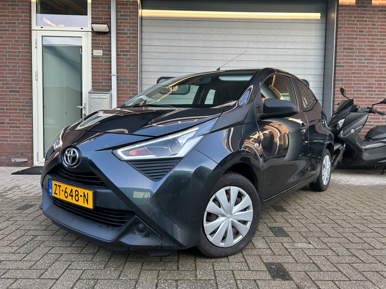 Toyota Aygo - 1.0 VVT-i x Airco/Bluetooth - AutoWereld.nl