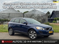 Volvo XC60 - 2.0 T5 Ocean Race AUT/BI-XENON/NAVI/CRUISE/LEDER/TREKHAAK/GARANTIE