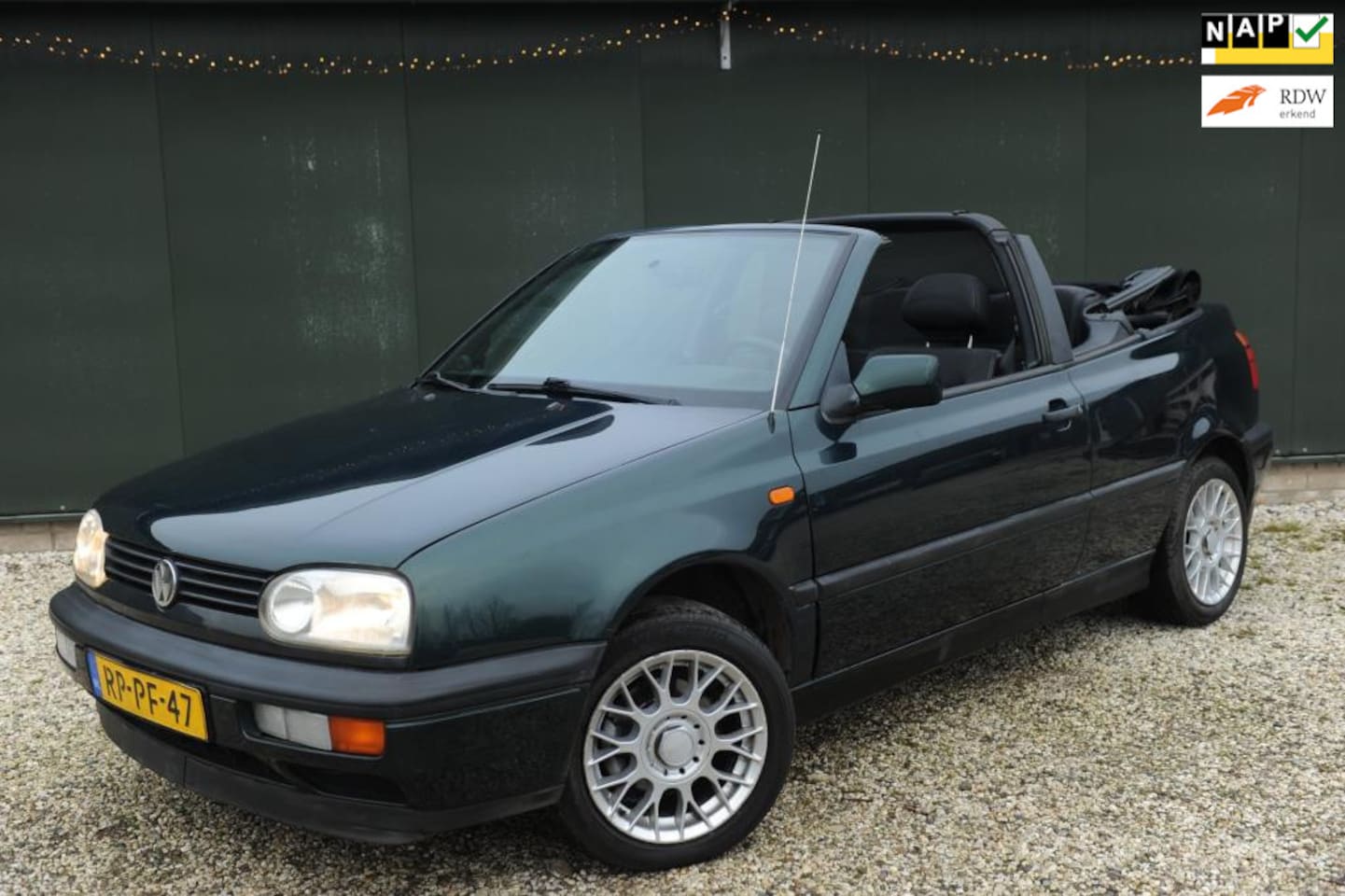Volkswagen Golf Cabriolet - 1.8/LMV/ALARM/METAAL/ - AutoWereld.nl