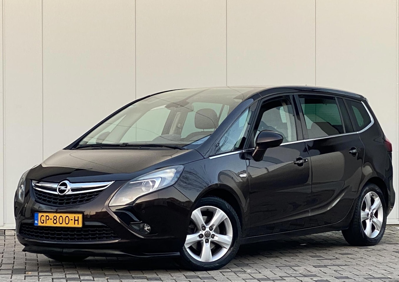 Opel Zafira Tourer - 1.4 Cosmo 7PERSOONS PANORAMA NAVI CAMERA SFEERVERLICHTING - AutoWereld.nl