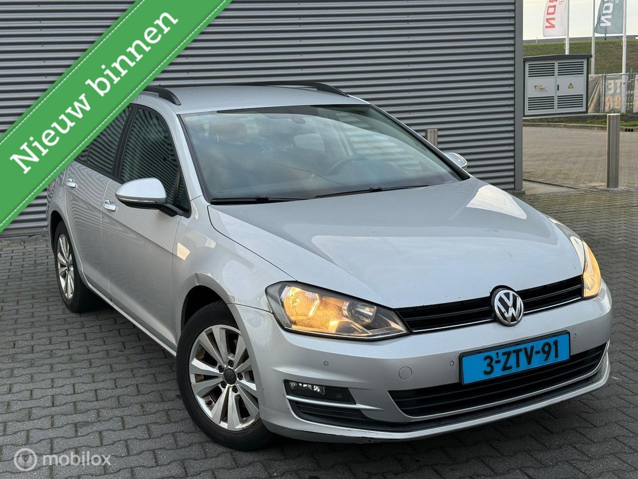 Volkswagen Golf Variant - 1.6 TDI Highline 1.6 TDI Highline - AutoWereld.nl