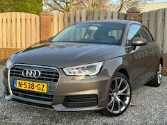 Audi A1 - 1.0 TFSI Sport S line Edition Audi A1 1.0 TFSI 70KW NAVI AIRCO P SENSOREN