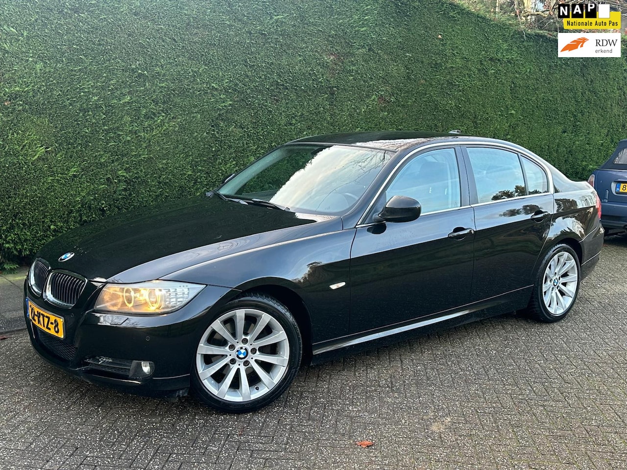 BMW 3-serie - 318i AUTOMAAT/LEER/XENON/NAVI/PDC V+A/APK 2027!! - AutoWereld.nl