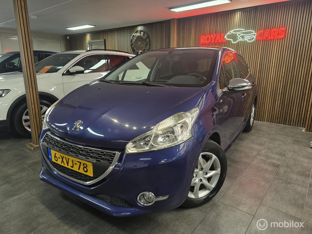 Peugeot 208 - 1.2 VTi Style / Navigatie / Cruise Control - AutoWereld.nl