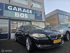 BMW 5-serie Touring - 523i High Executive / Head up / Soft close