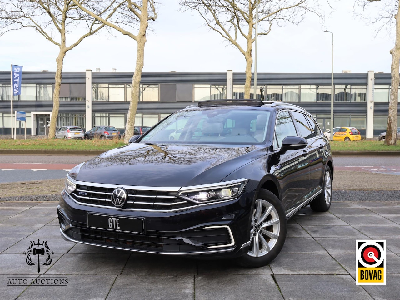 Volkswagen Passat Variant - GTE 1.4 TSI PHEV 218PK | Panodak | Vol Leer | 360° | Standkachel | Virtual | IQ Light Matr - AutoWereld.nl
