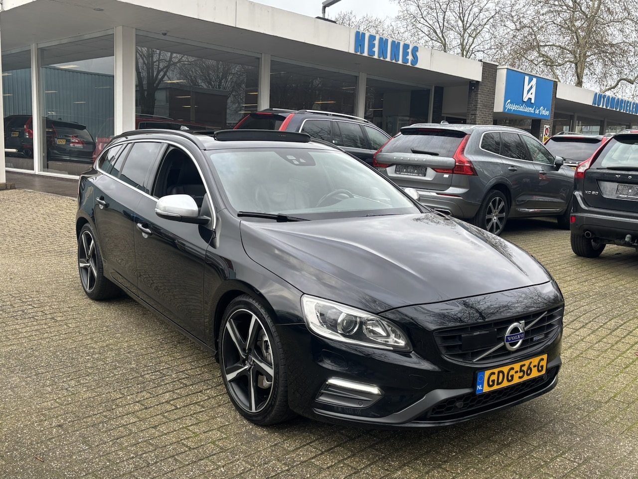 Volvo V60 - 3.0 T6 330pk AWD Polestar R-Design Schuifdak ACC Standkachel - AutoWereld.nl