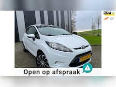 Ford Fiesta - 1.25 Limited Nw APK-Airco-ElekPakket-Trekhaak-2 Sleutels