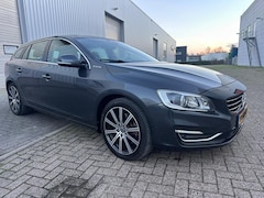 Volvo V60 - 2.4 D6 AWD Plug-In Hybrid Summum