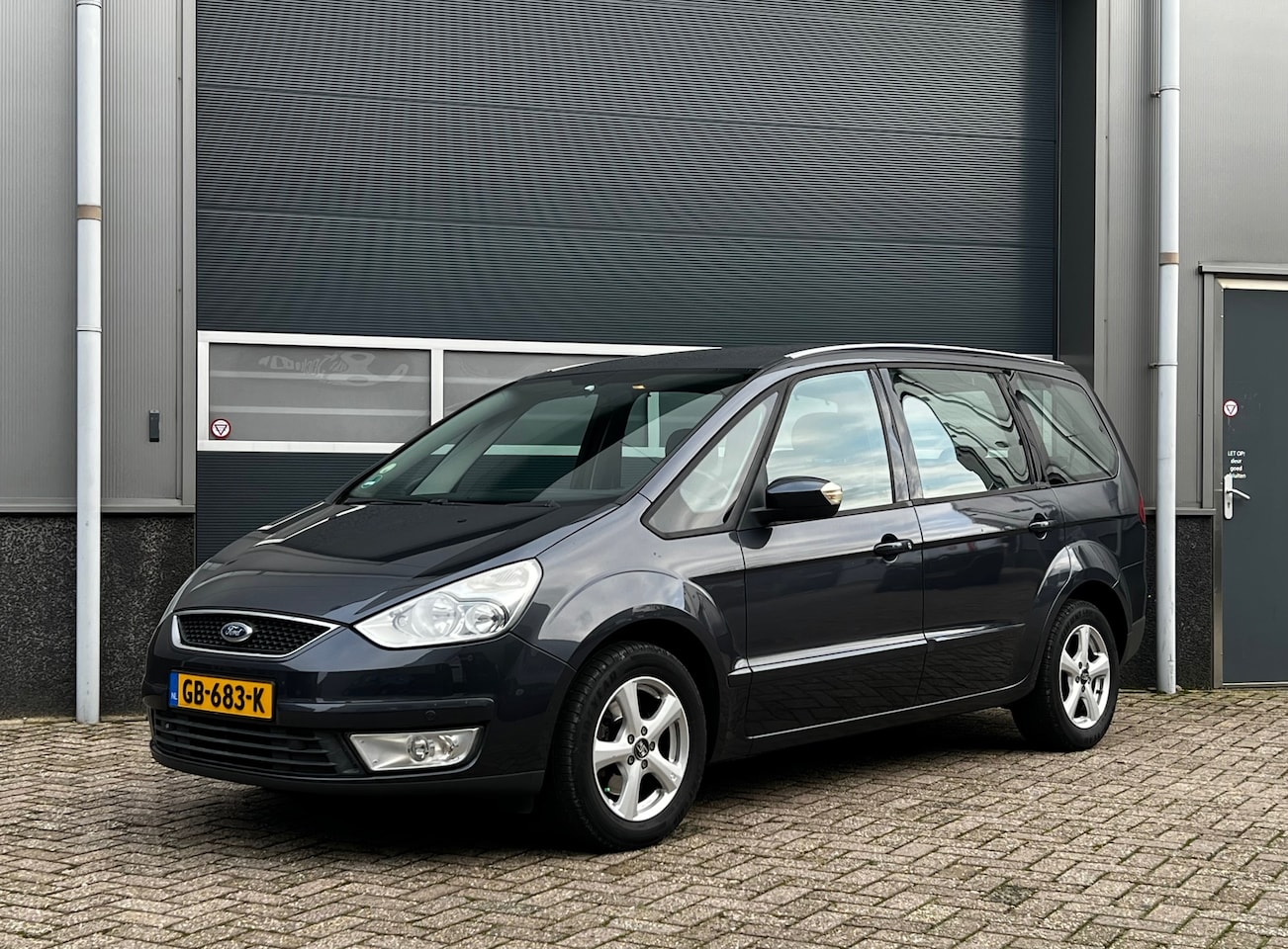 Ford Galaxy - 2.0-16V Ghia bj.2009 Clima|Pdc|7 pers|cc. - AutoWereld.nl