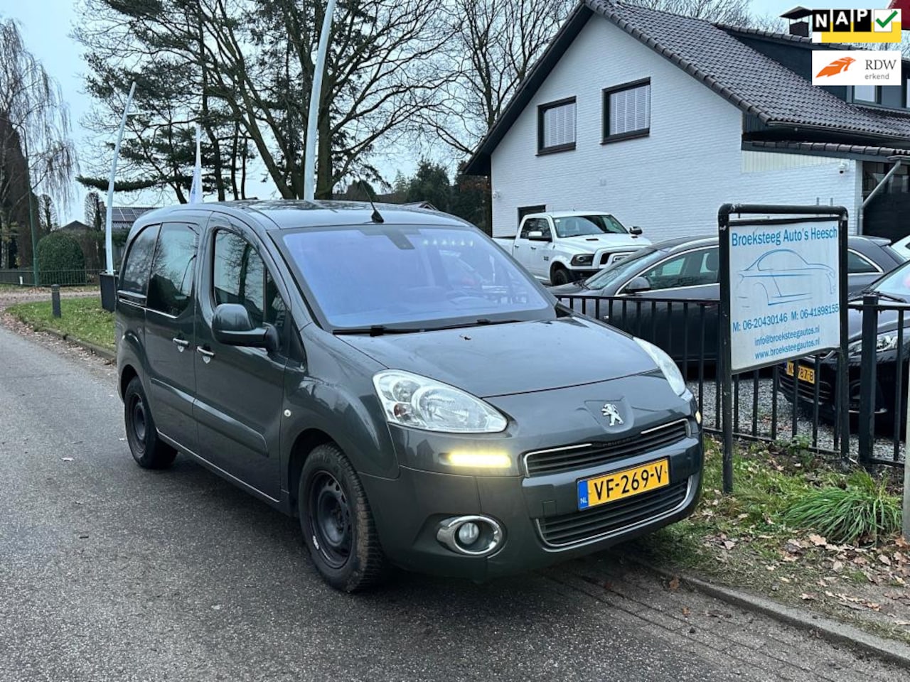Peugeot Partner - 120 1.6 e-HDI L1 Navteq 2Tronic/NLauto/Distributievervangen/PDC/Navi - AutoWereld.nl